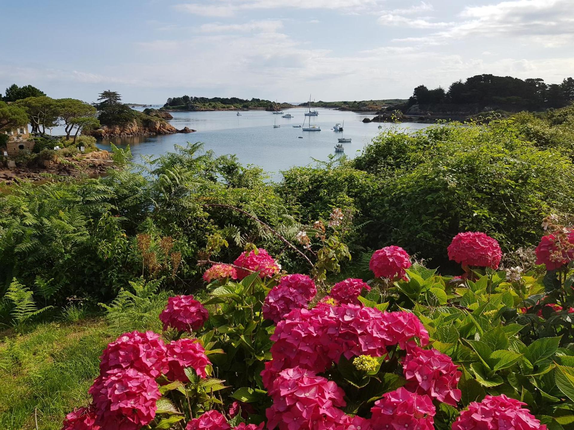 Bed and Breakfast Les Balcons Du Tregor Lannion Esterno foto
